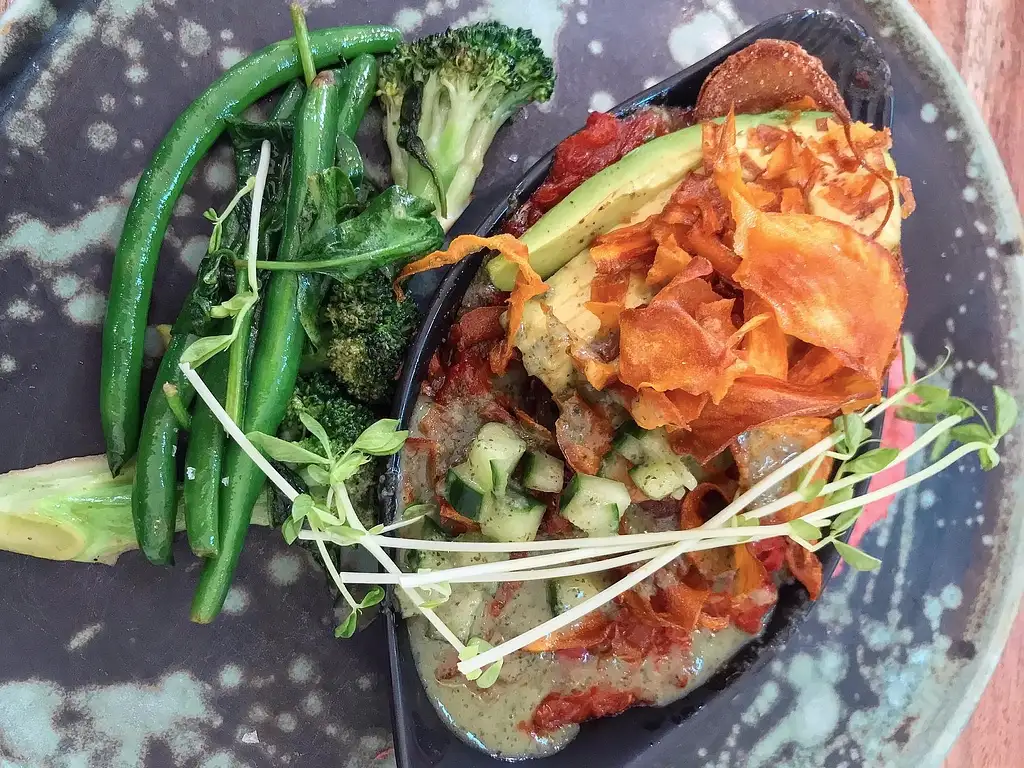 Noosa Hinterland with Gourmet lunch & Wine tasting - Day Tour