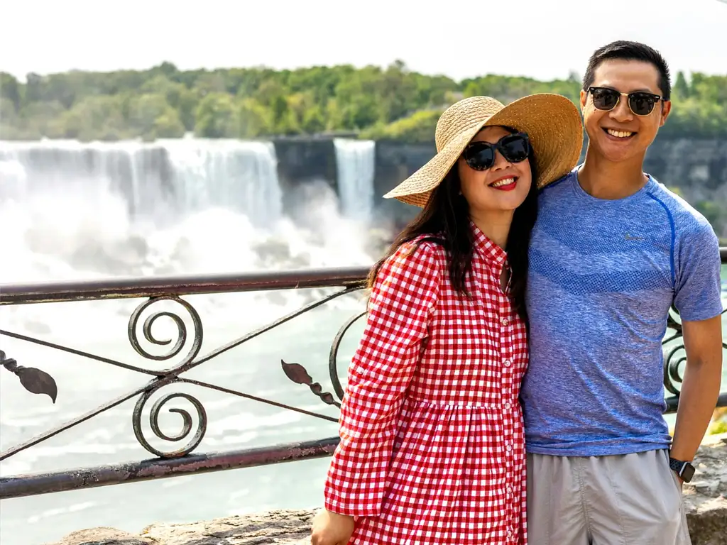 Niagara Falls Small-Group Tour From Toronto