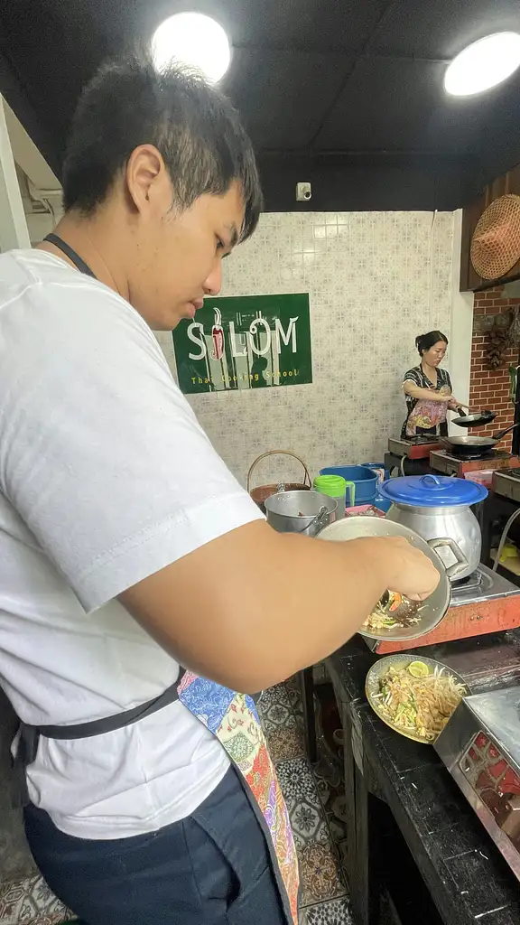 Silom Thai Cooking Class with Market Tour