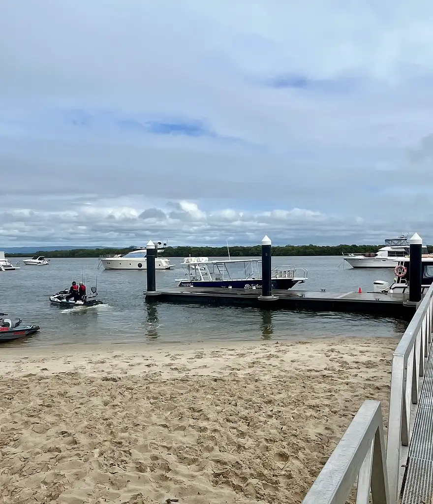 Tour to Tipplers on South Stradbroke Island from Gold Coast