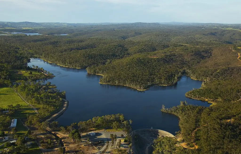 Southern Barossa & Reservoirs - 15 Minute Scenic Flight
