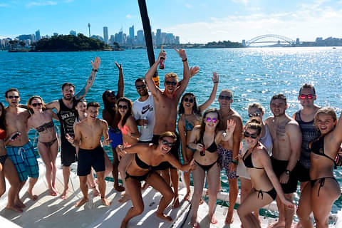 Sydney backpacker tours