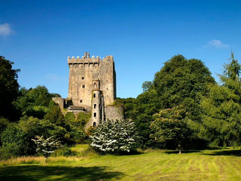 Cork, Blarney Castle, Cobh and Titanic Story Rail Tour From Dublin