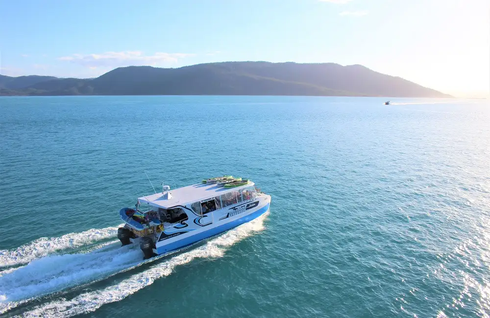 Fly & Cruise Whitsundays Day Tour