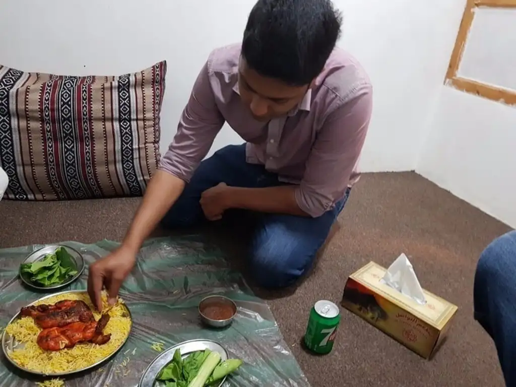 Dubai Street Food Evening Tour