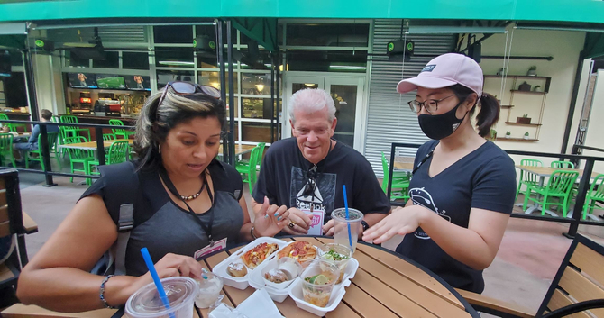 Foodie Tour On The Strip Special