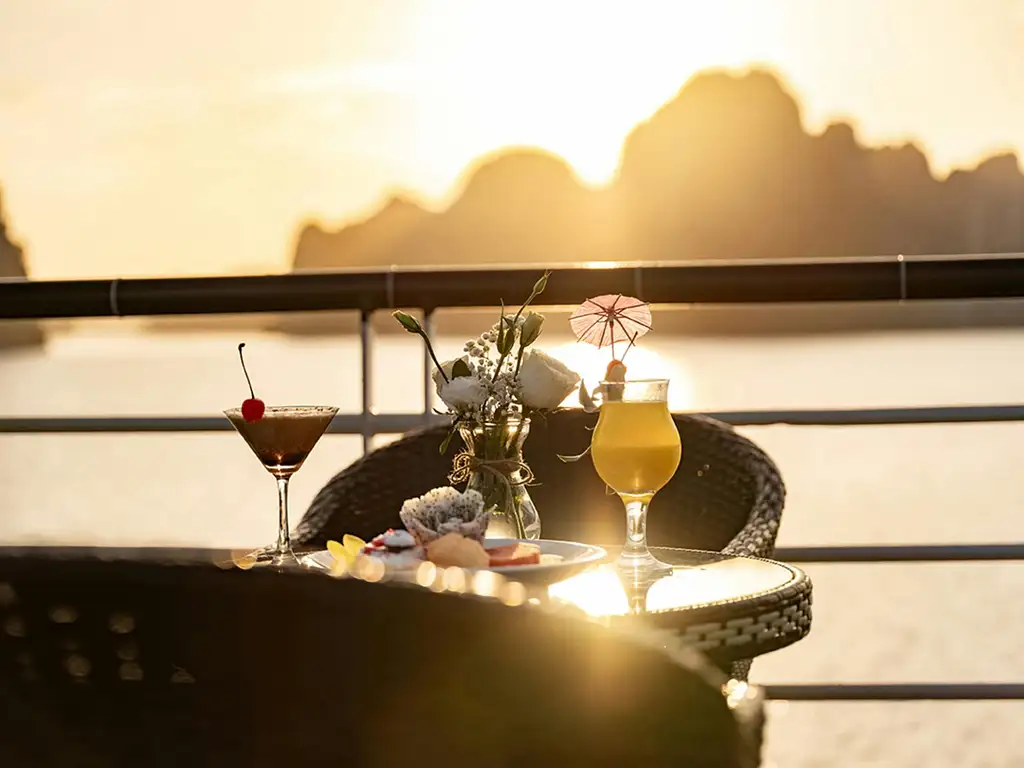 Halong Bay Luxury Day Cruise with Buffet Lunch | From Hanoi