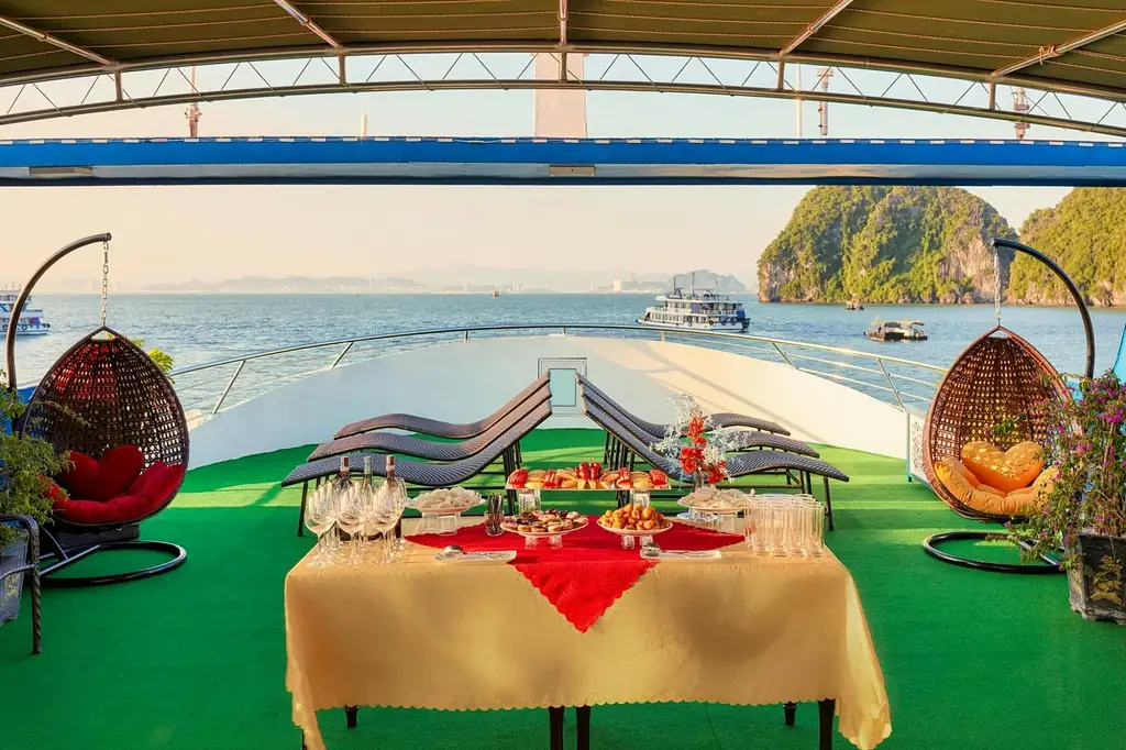 1-day Halong Bay Luxury Cruise