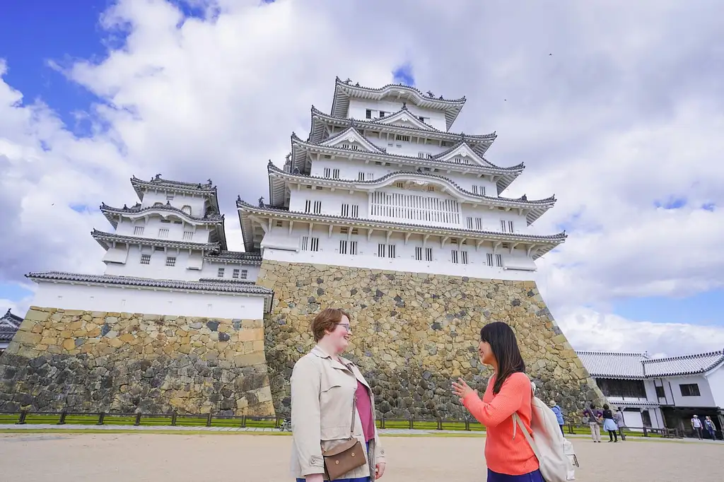 Himeji Castle Town Guided Bike Tour With Lunch | Half-day