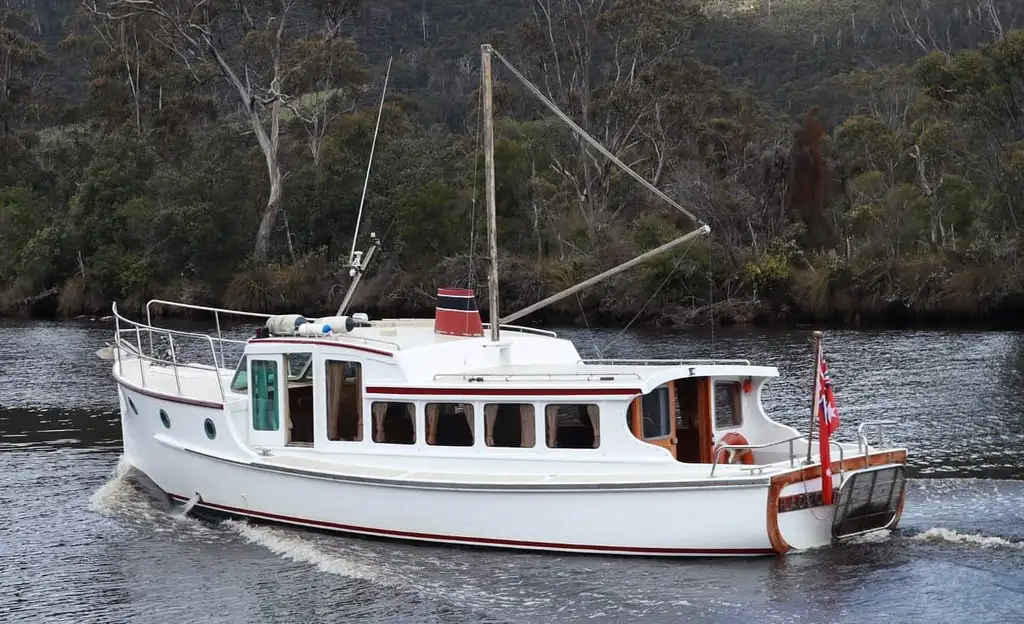 Relaxing Afternoon Huon River Cruise (Standard Cruise)
