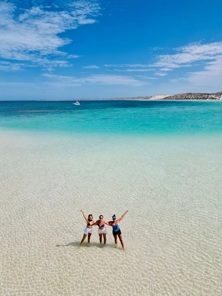 7 Day Perth to Exmouth & Return | Adventure Tours Australia