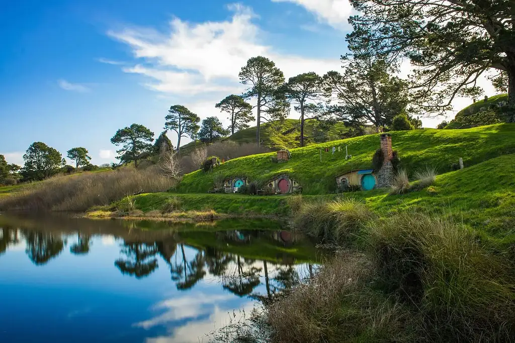 Hobbiton Movie Set & Waitomo Glowworm Caves | Auckland