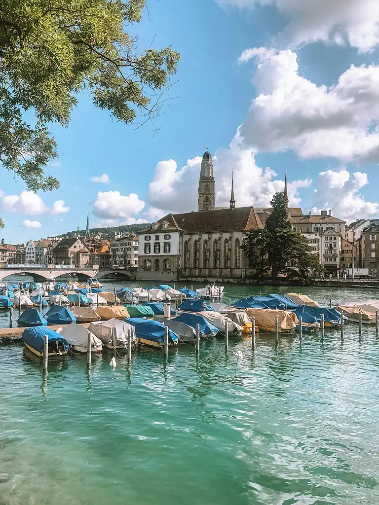 Zurich Chocolate Hunting Tour with a Local