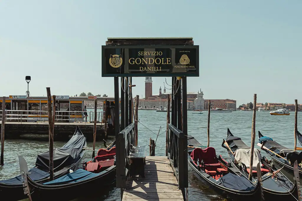 Danieli Bridge Of Sighs Gondola Ride | Private Tour
