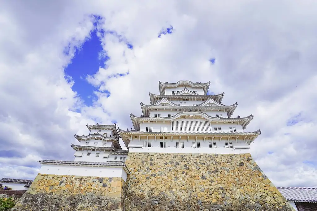 Himeji Castle Town Guided Bike Tour With Lunch | Half-day
