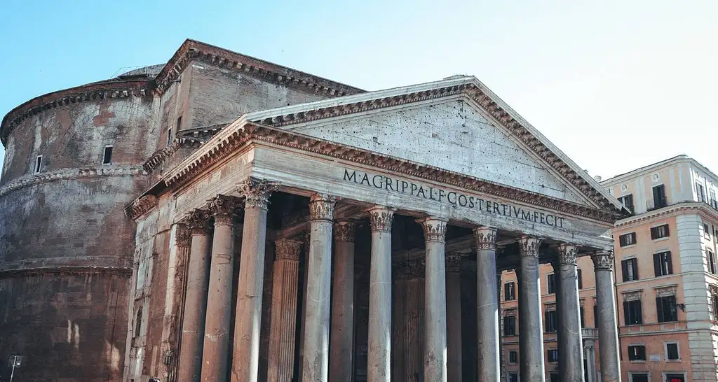 25 Days Total Europe: Austria, the Mediterranean & Ancient Athens | G Adventures 18-35's