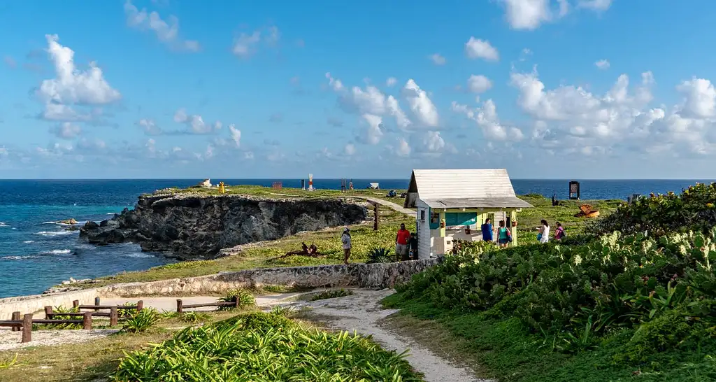 9 Days Yucatan & Cancún: Merida, Mayan Ruins, & Beachside Livin' | G Adventures 18-35's