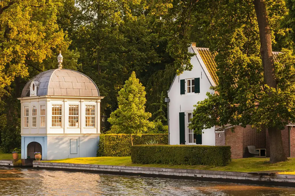 Afternoon high tea cruise on Vecht River from Amsterdam - Group of 2 people (price per group)