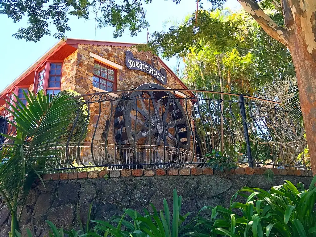 Maleny and Montville Tour with Artisan Village and Wine Tasting (Premium Private Tour)