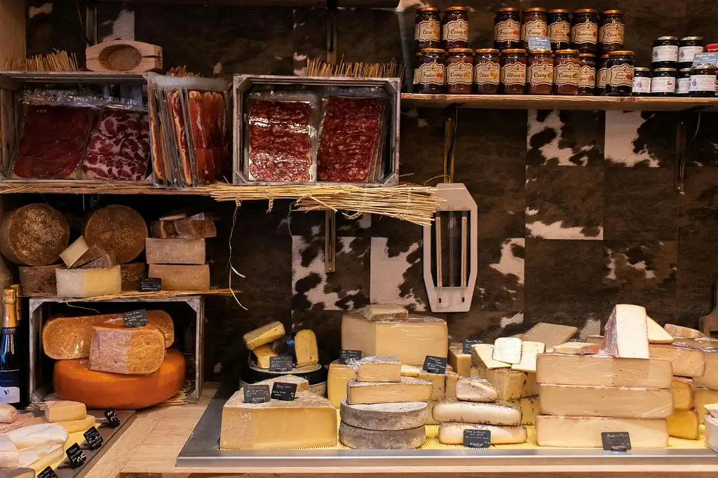 Gourmet and Vineyards Tour in Bordeaux | Small Group Tour