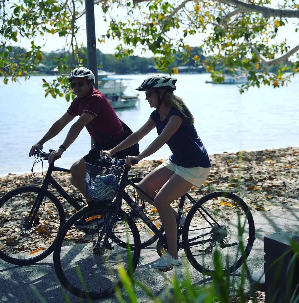 E-Bike Step Thru Cruiser Bike Hire