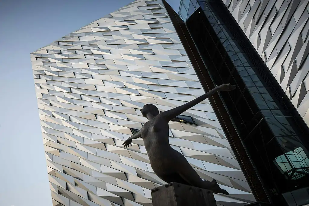 Giant's Causeway and Belfast Titanic Tour | From Dublin