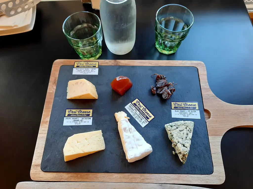 Martinborough Winery & Foodie Tour