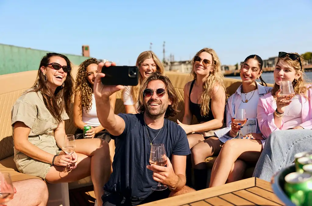 Amsterdam's Highlights and Local Insights Canal Cruise