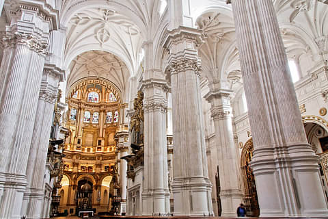 Tour of Royal Chapel, Cathedral and Monastery
