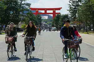 Kyoto Historical Cycling Tour with The Golden Pavilion | [W/Lunch]