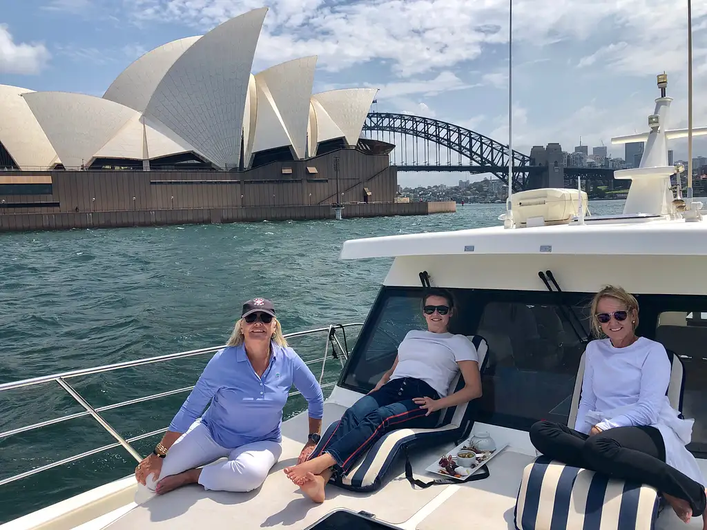 All-Inclusive Sydney Harbour Gourmet Lunch Cruise