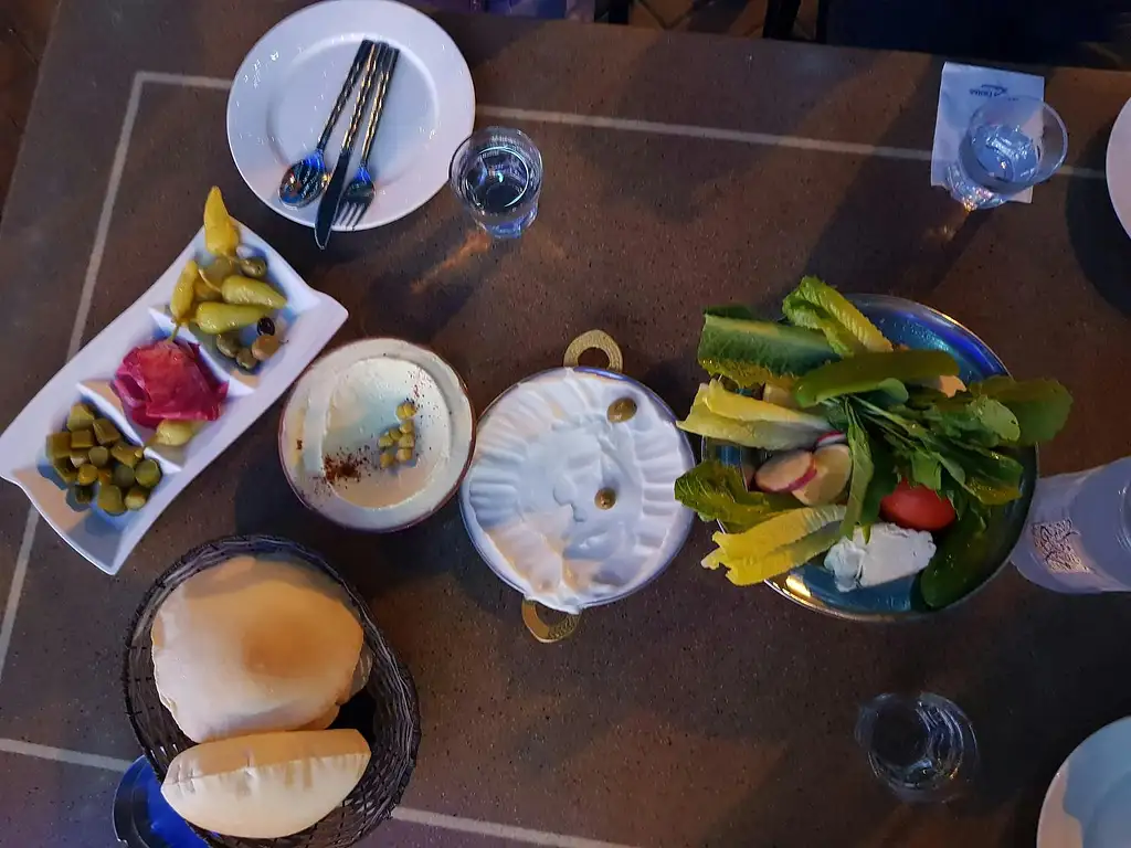 Dubai Street Food Evening Tour