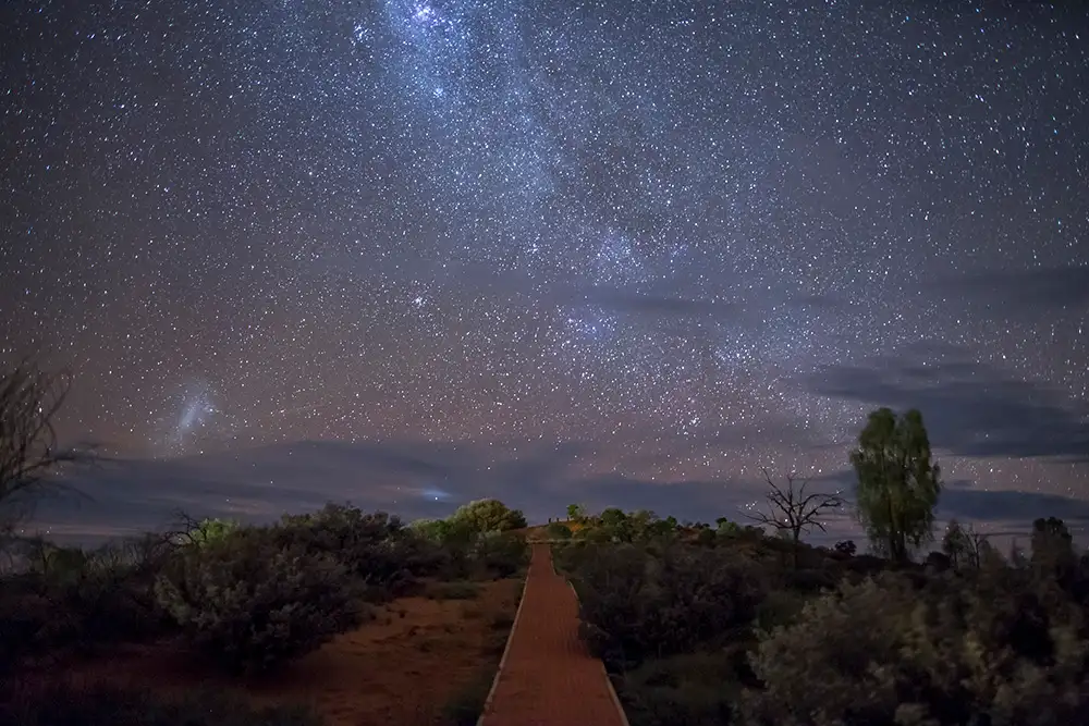 Budget 2 Day Uluru & Kings Canyon Package - Start & End in Ayers Rock