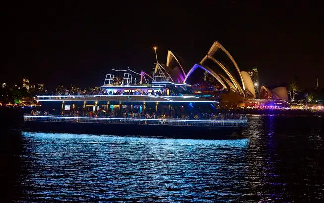 New Year's Eve Cruise on Sydney Harbour | Bella Vista