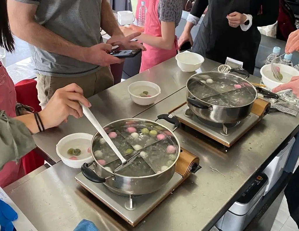 Tokyo Mochi-Making Class