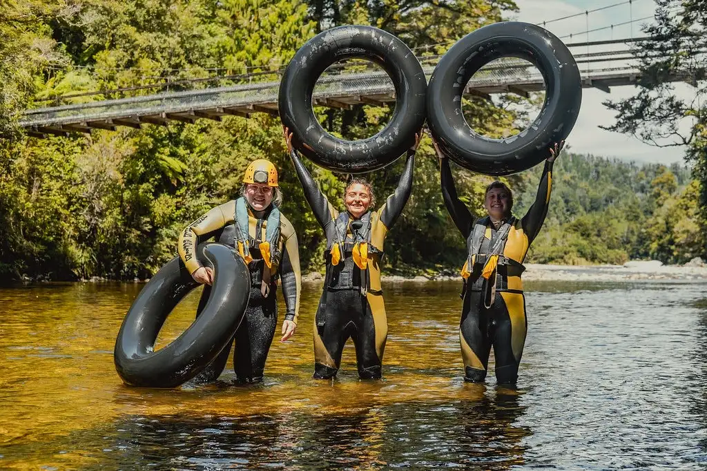 20 Day Legendary New Zealand Tour | Auckland to Wellington | Haka Tours