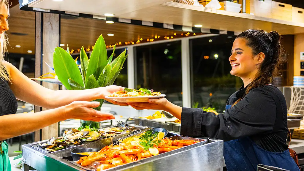 7pm Buffet Dinner Cruise | Inside Seating