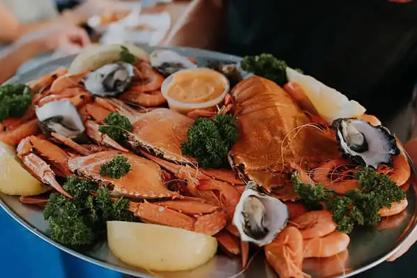 Mooloolaba seafood lunch cruise