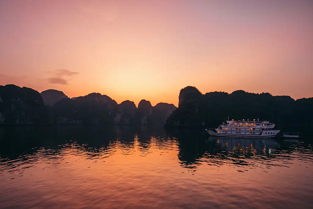 Intrepid 10 Day Vietnam Tour - Southbound