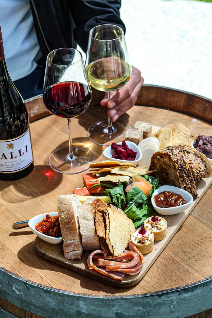 Queenstown Classic Afternoon Wine Tour
