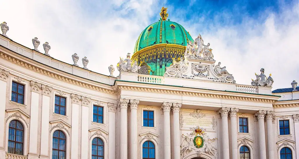 10 Days Essential Western Europe: Amsterdam, Berlin & Epic Views | G Adventures 18-35's