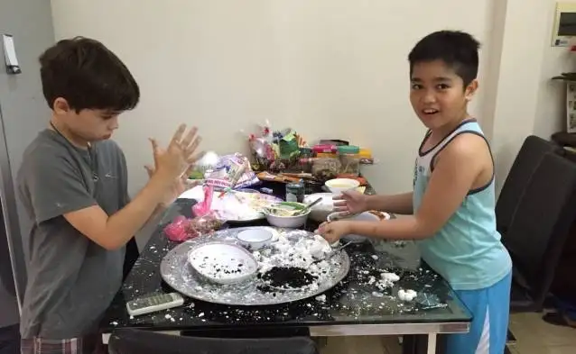 Dessert Making With A Celebrated Local Streetfood Stall-Owner