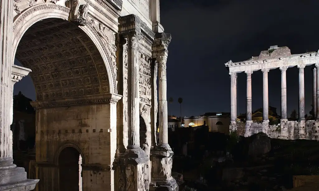 Special Visit By Evening: Colosseum Tour With Arena Floor