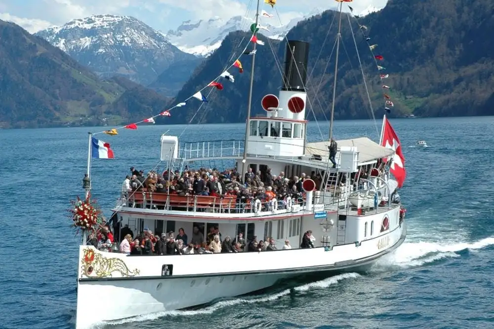 Pilatus Full-day Golden Round Trip from Zurich