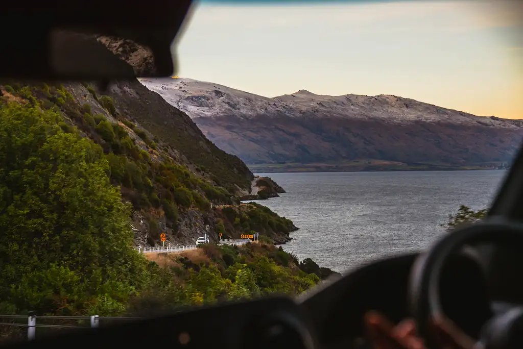 Milford Sound Scenic Tour, Cruise & Flight from Queenstown