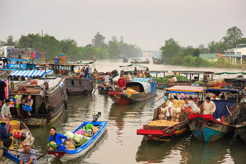 12 Day Southeast Asia Trifecta: Cambodia, Vietnam & Bangkok Vibes | G Adventures 18-35's