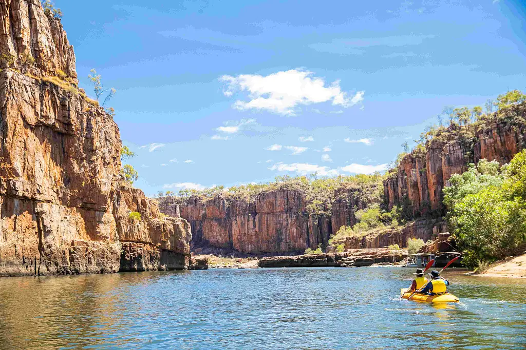 Malappar Traveller Half Day Canoe Tour