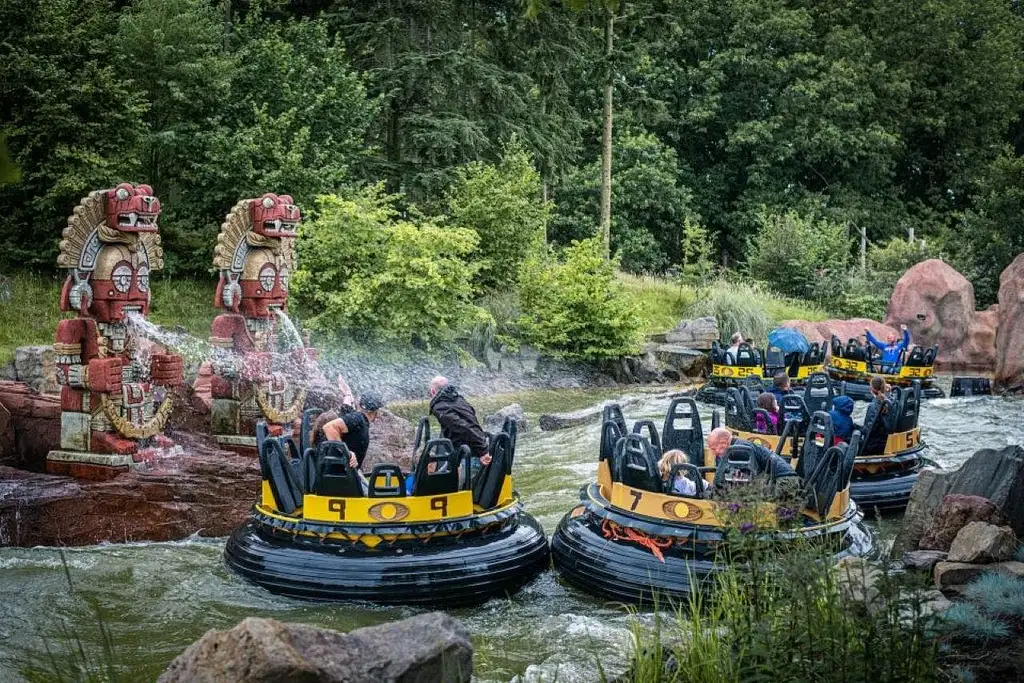 Day Trip to the Efteling Theme Park with Ticket from Amsterdam - Private group of 2 people (price per group)