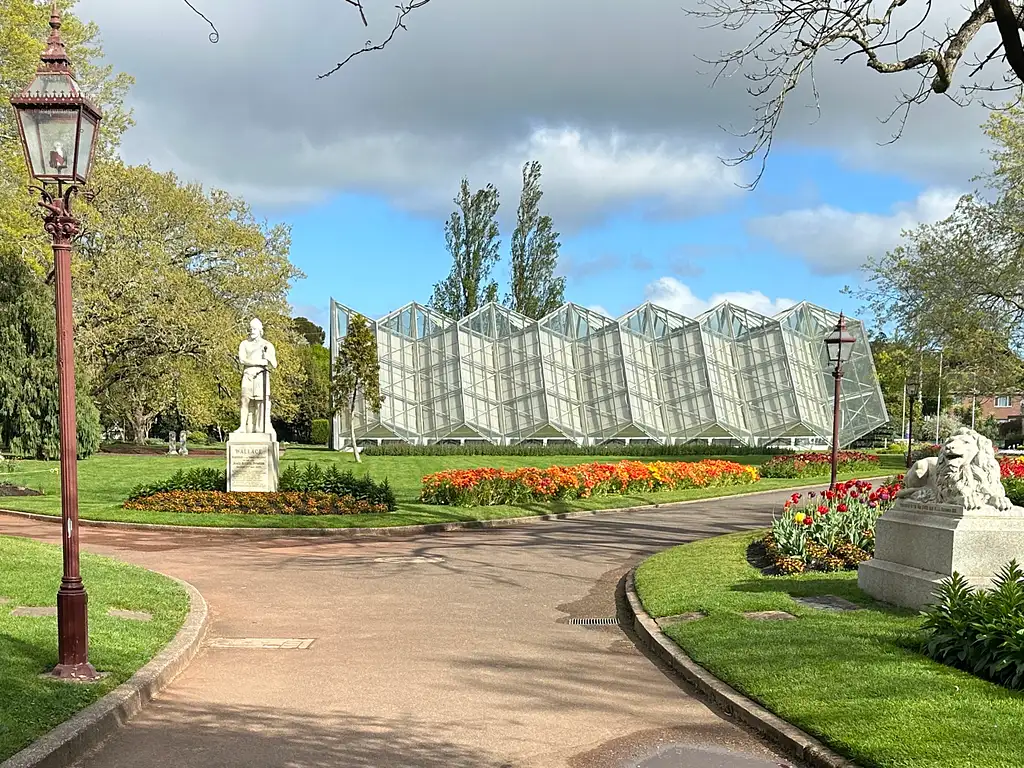 Melbourne Bus Tour: Sovereign Hill, Botanical Gardens PLUS Melbourne Skydeck Entry