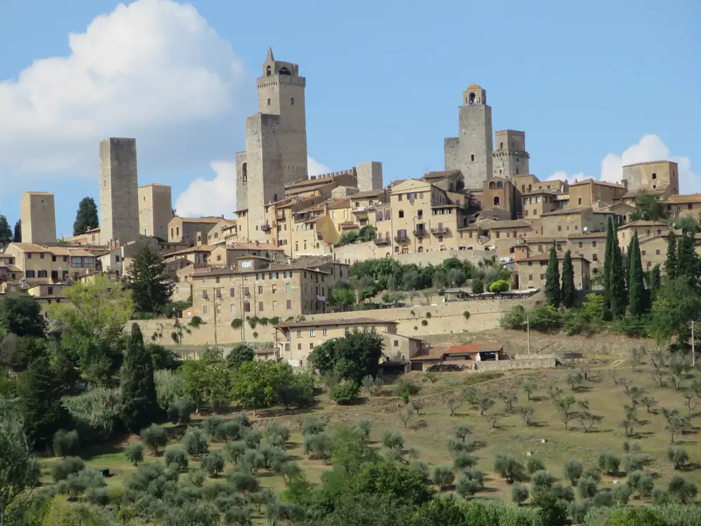 One Day Hiking and Picnic Tour Of Tuscany